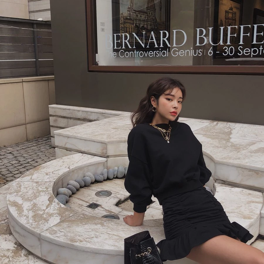 甜美外表私藏姣好身材 飘散女神光芒让网友暴动