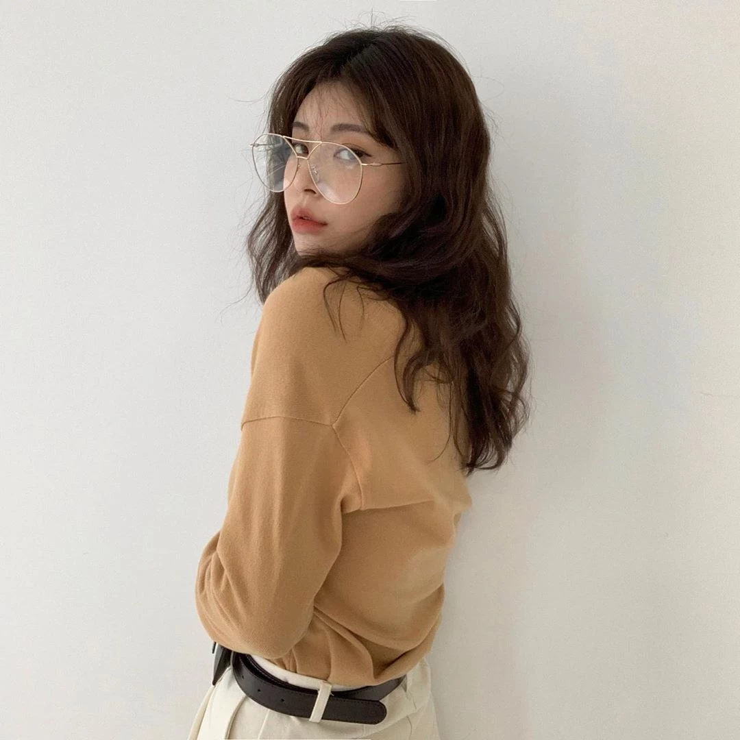 甜美外表私藏姣好身材 飘散女神光芒让网友暴动